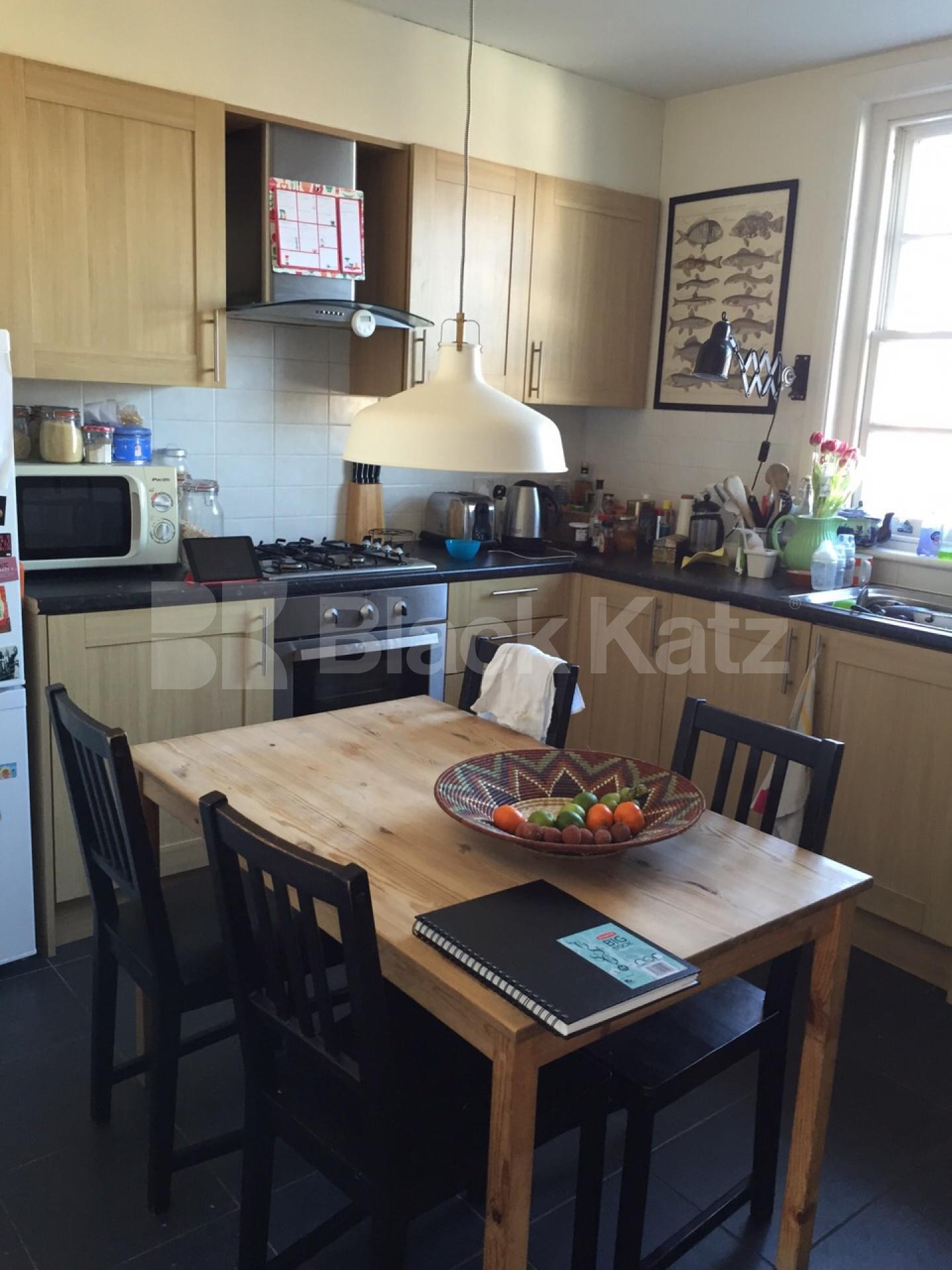 			New Instruction, 2 Bedroom, 1 bath, 1 reception Flat			 Balls Pond Road, ISLINGTON N1